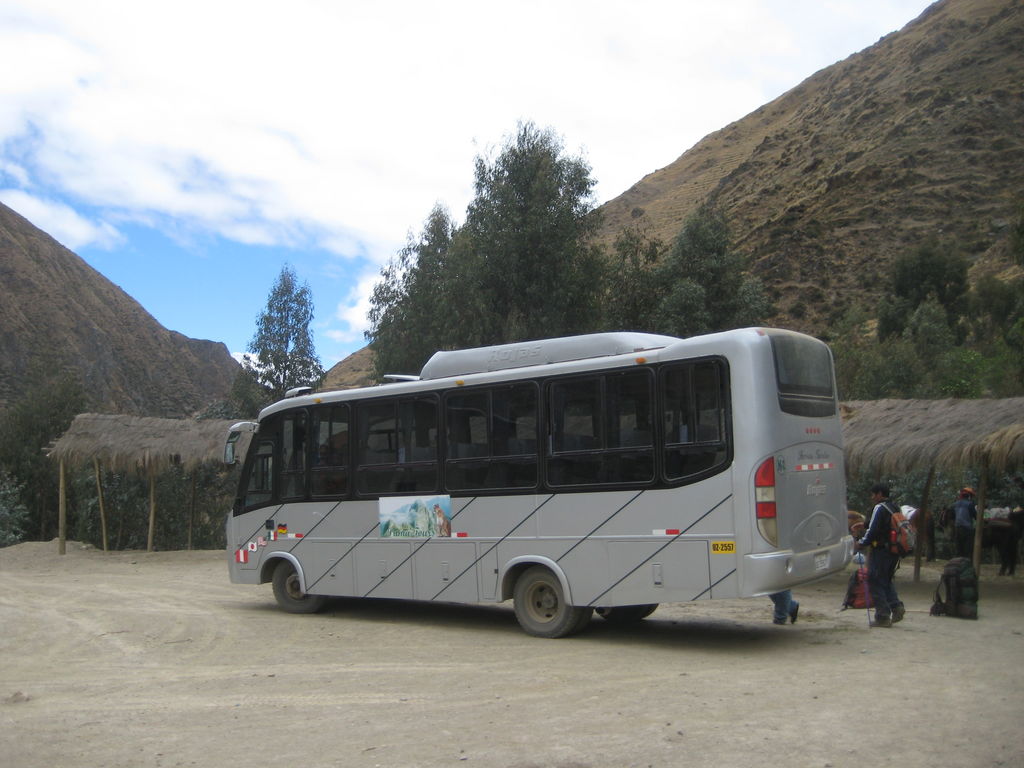 The bus to take us to Ollantaytambo