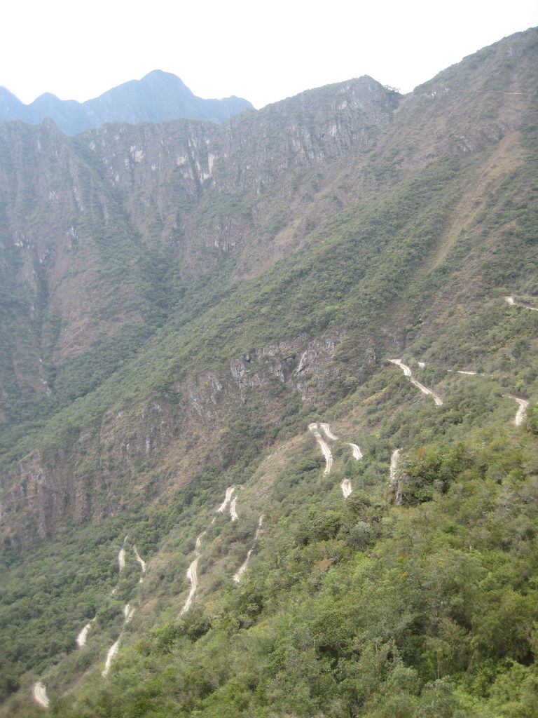 The switchback that the bus takes to bring us from Aguas Calientes