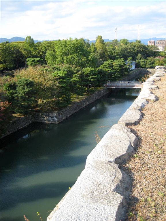 Inner moat from atop the donjon